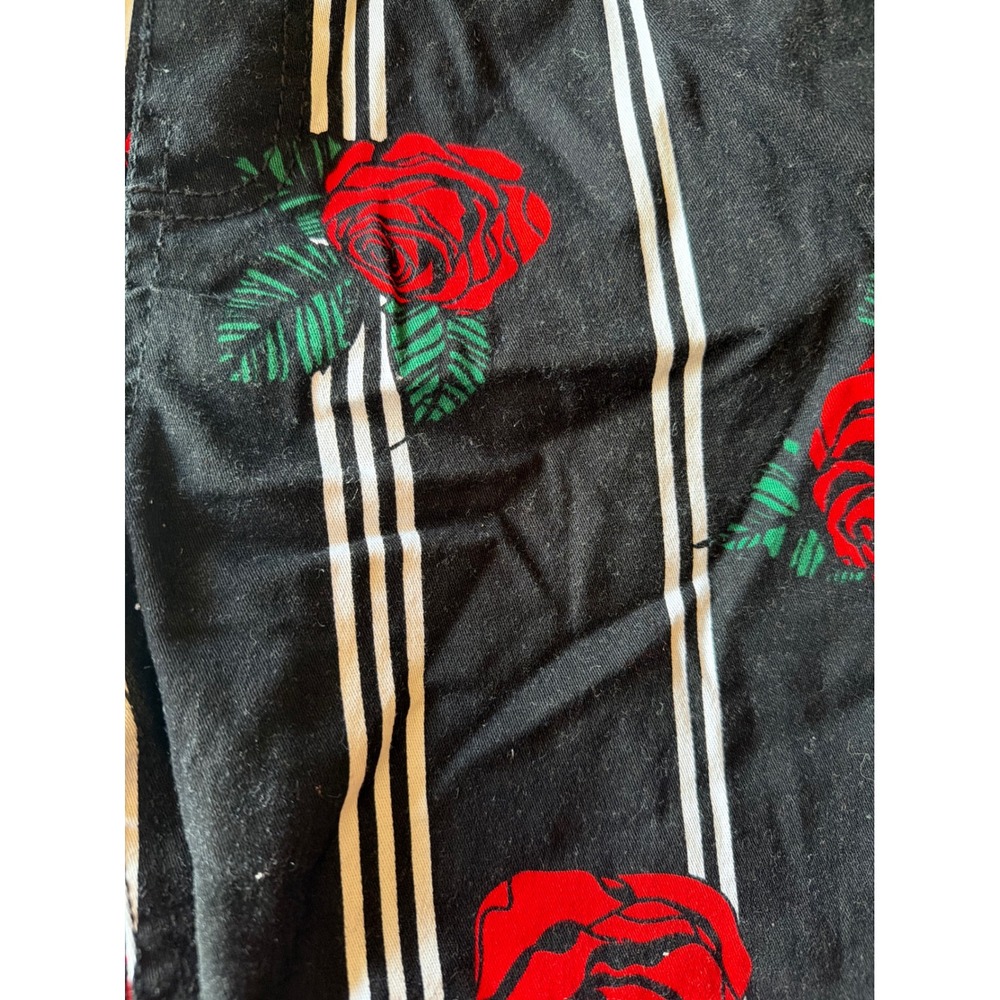 Fresh Prints of Bel-Air Shorts Black Rose Floral Striped Elastic Waist Medium - Picture 2 of 5